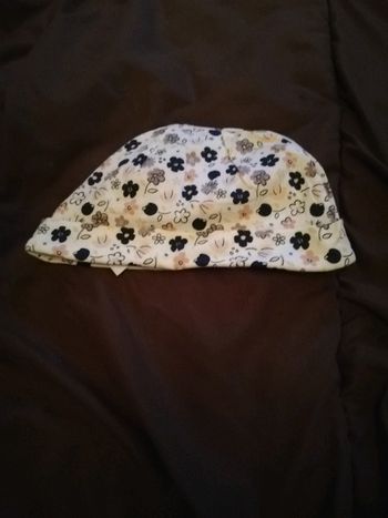 Bonnet divers motifs