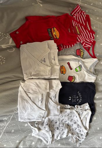 Vêtements bébés 1 mois