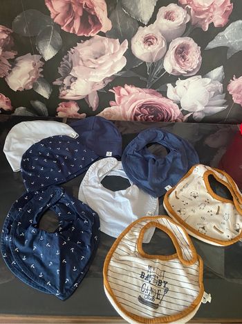 LOT BAVOIRS/ BONNETS/ BANDANAS