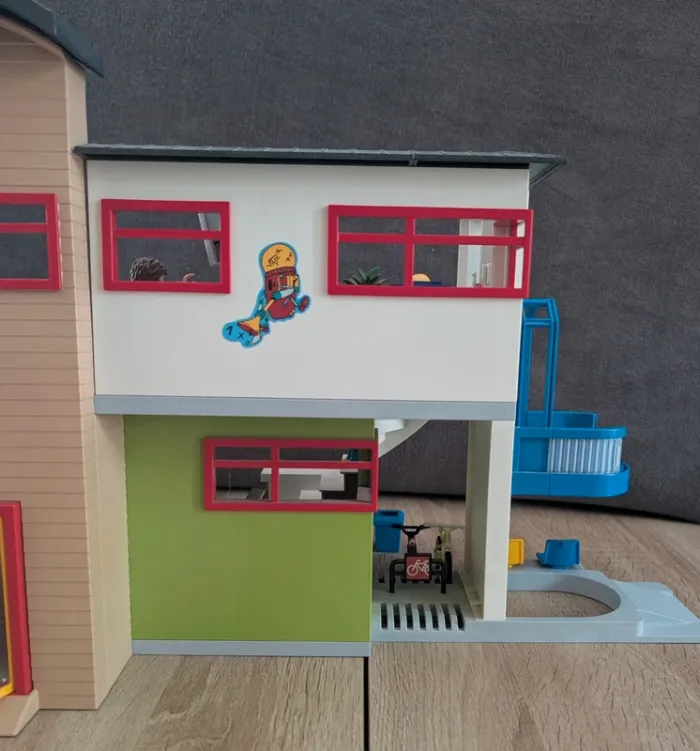 École aménagé playmobil - photo numéro 18