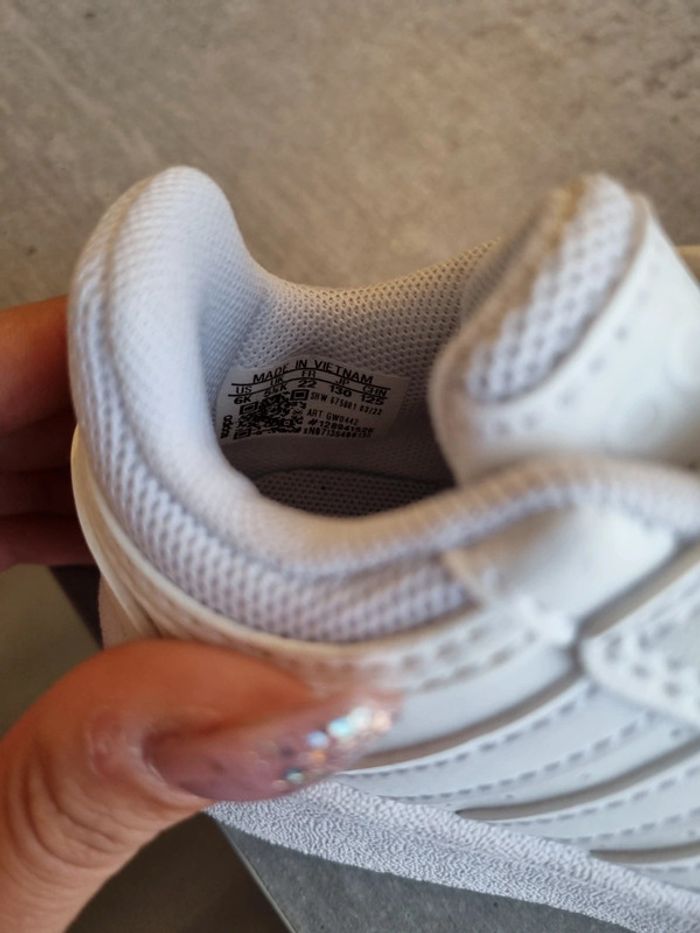 Baskets adidas enfant - photo numéro 5