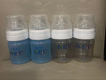 Lot de 4 petits biberons bébé avent Philips 125 ml 
