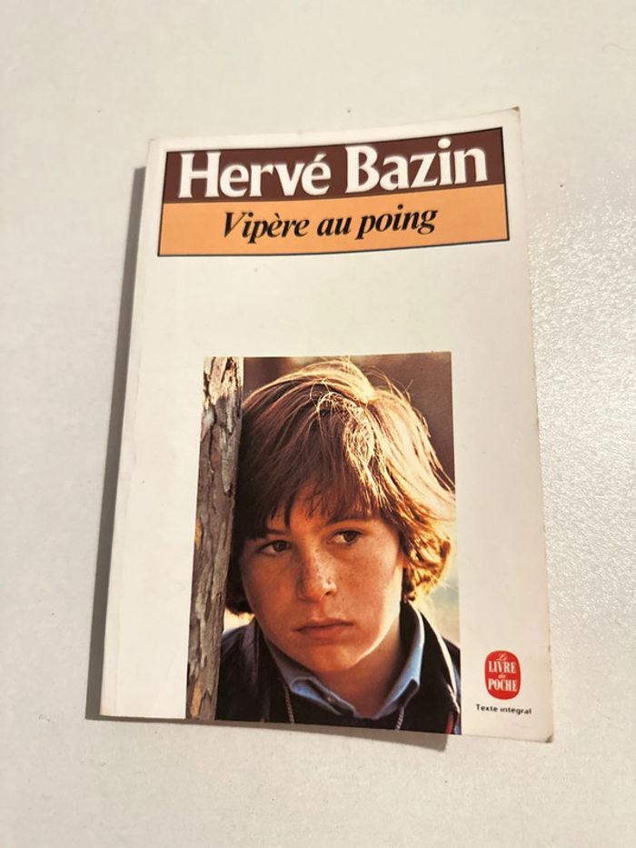 Vipère au point Hervé Bazin livre de poche