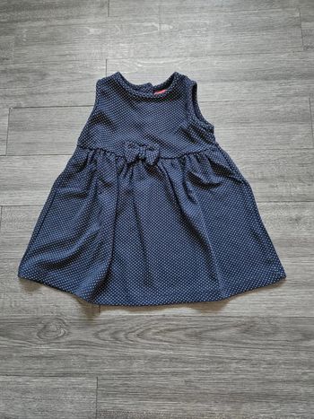 Robe épaisse taille 18 mois