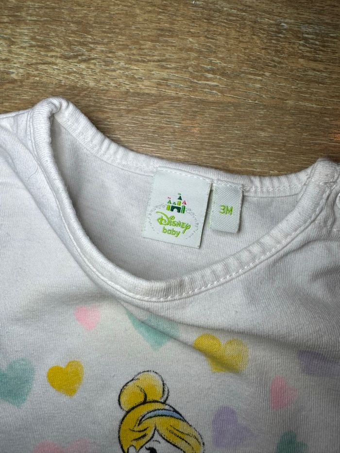 T-shirt princesse Disney / - photo numéro 2