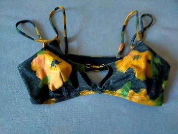 Haut de bikini à fleurs – Etam – Taille 38 – Neuf avec étiquette