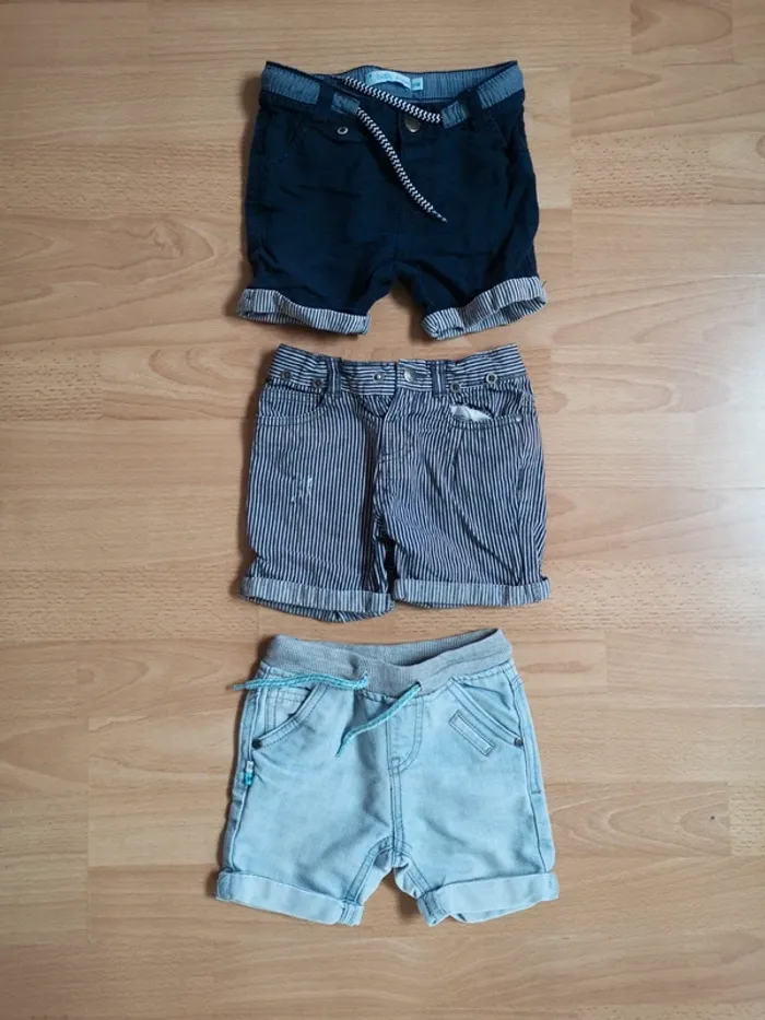 Lot 3 shorts 18 mois