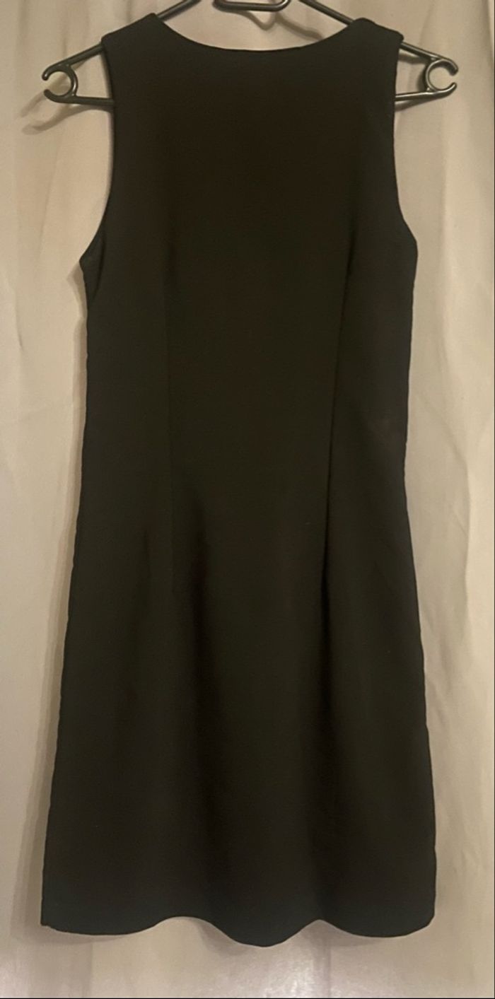 Jolie robe noire - photo numéro 3