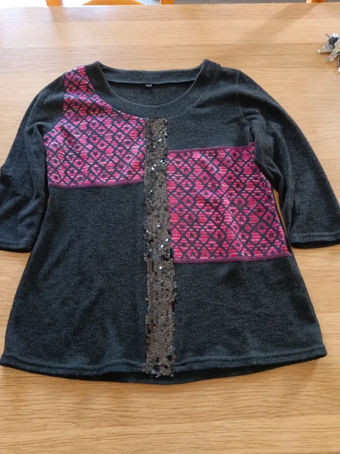 Pull léger à paillettes