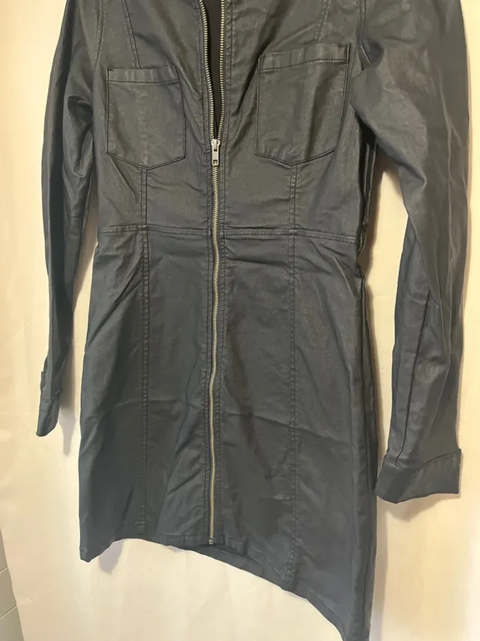 robe noire - photo numéro 3