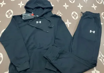 Ensemble pull Under Armour