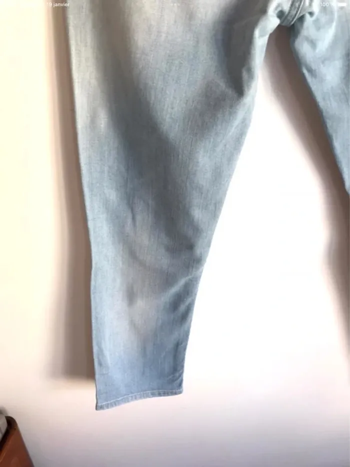 Jean boyfriend troué Teddy Smith taille 40 - photo numéro 15