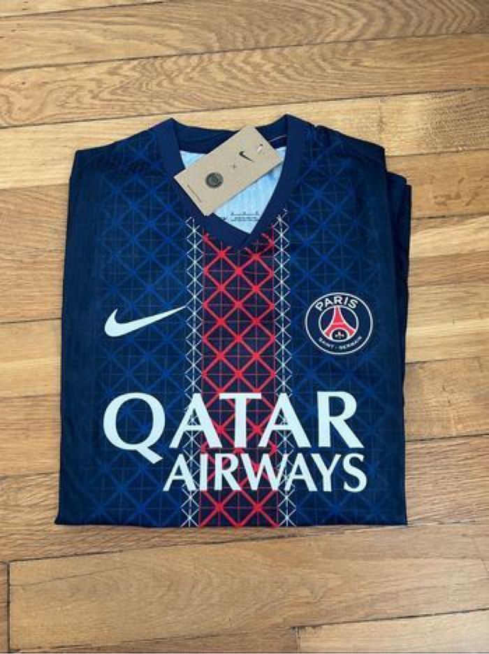 Maillot PSG – Paris Saint-Germain