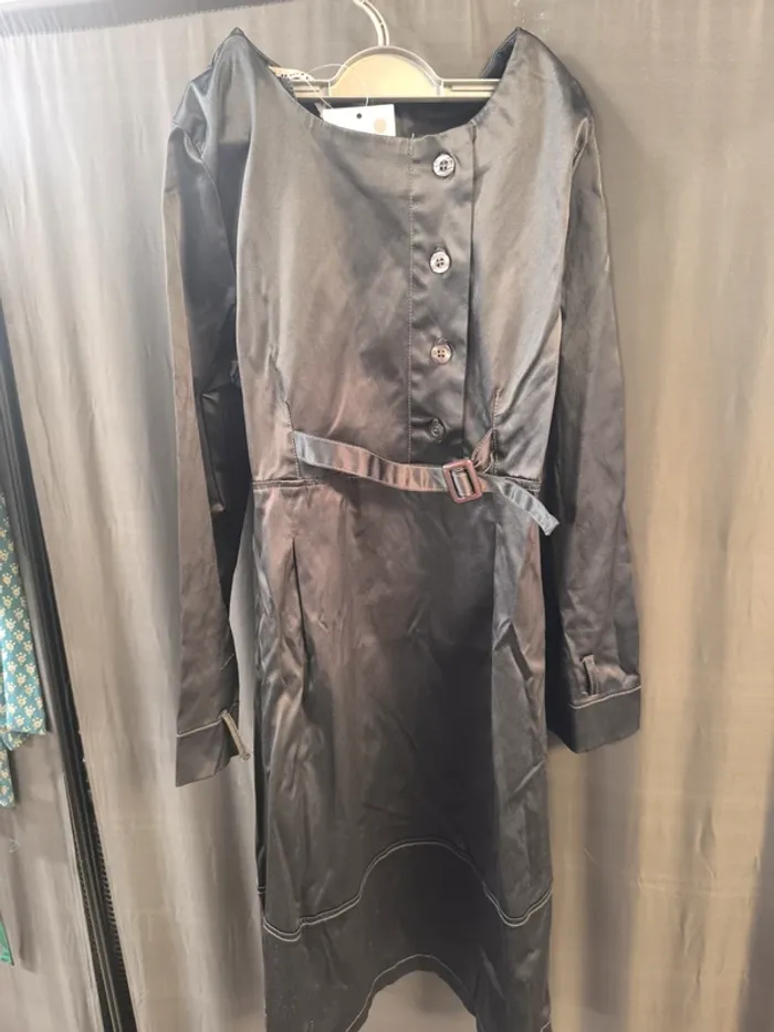 robe noir effet soie au toucher femme Taille 2 Lumineux