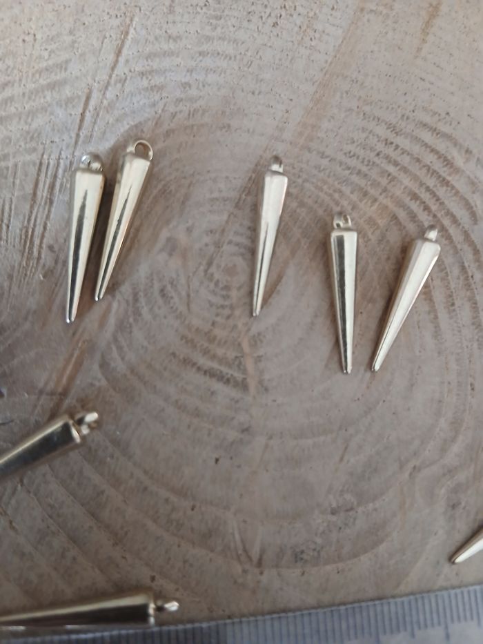 Lot de 22 breloques pique doré - photo numéro 3