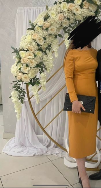 Superbe robe couleur moutard