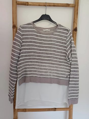 Joli pull Only avec voile taille M