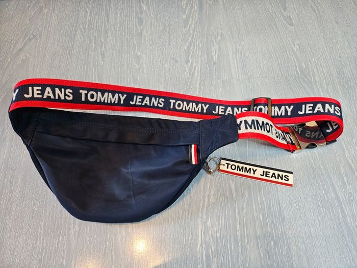 Sac banane Tommy Hilfiger - photo numéro 2