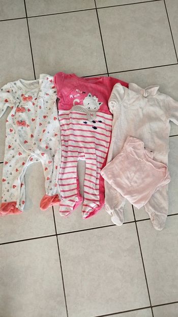 3 pyjamas velours 12 mois