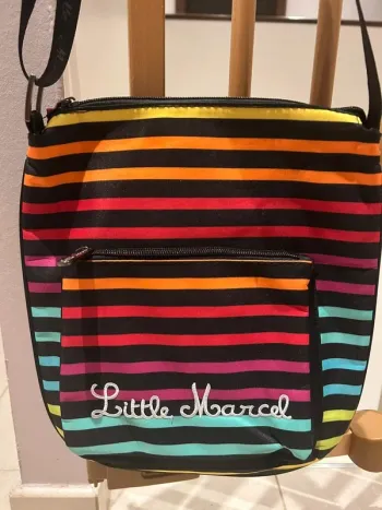 Sac pochette bandoulière rigide plate Little Marcel