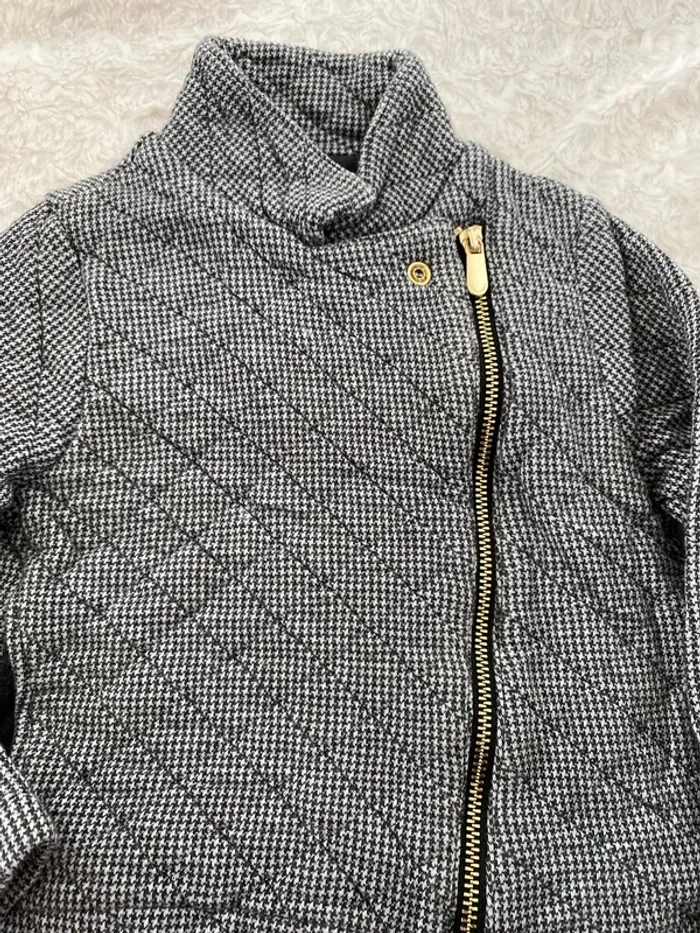 Jolie petite veste chaude - photo numéro 2