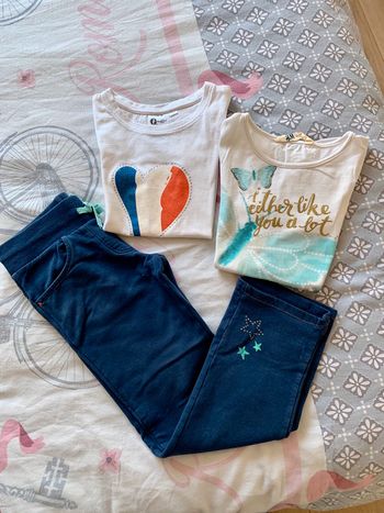 Ensemble bas de jogging + 2 Ts manches courtes T6ans