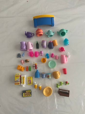 Lot d’accessoires Cuisine & Dinette Barbie / Maison de Poupées