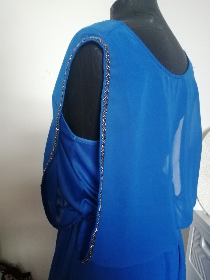 Robe fluide. Bleu. Bijou 38 - photo numéro 3