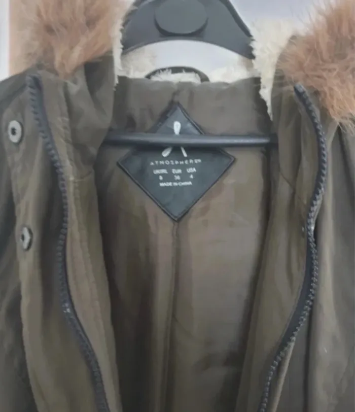 Veste Parka kaki avec capuche fourrure taille S - photo numéro 5