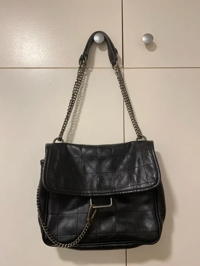 Sac noir besace/porté épaule Zara