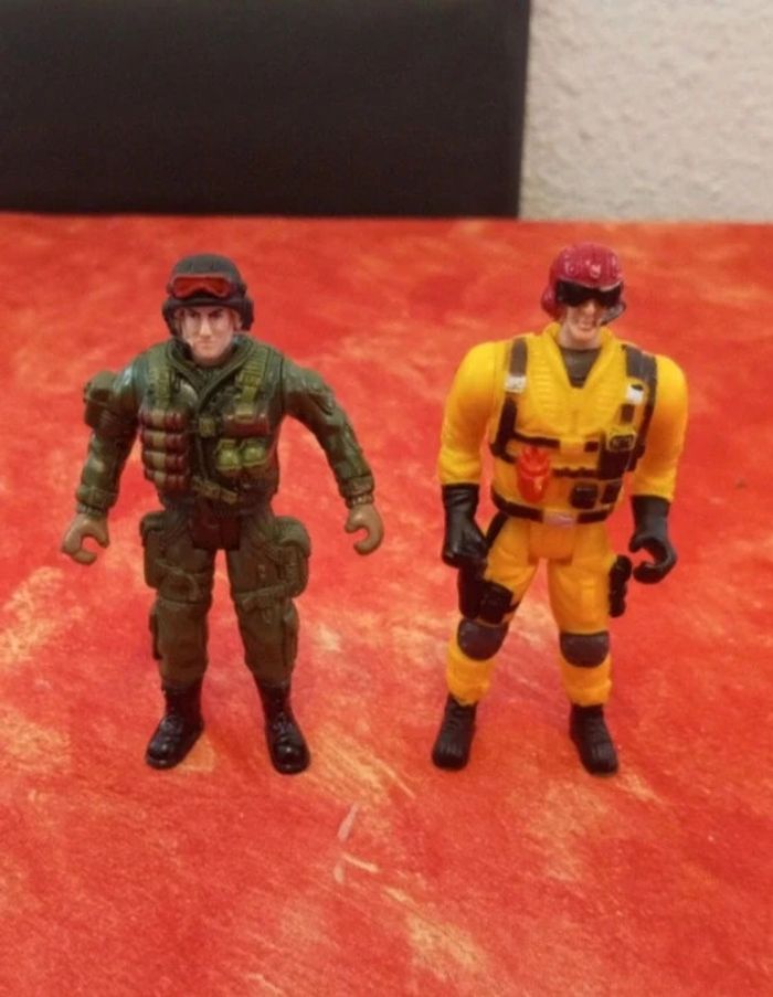 Lot de 2 figurines soldat militaire