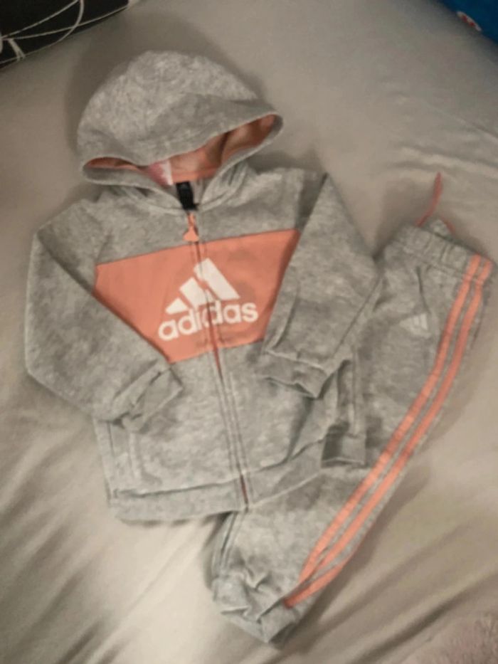 Ensemble jogging adidas
