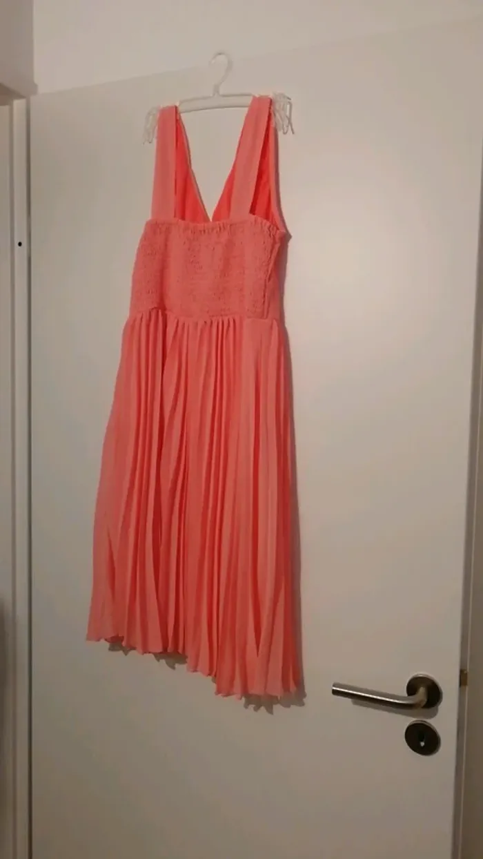 Robe plissée corail fluo - photo numéro 4