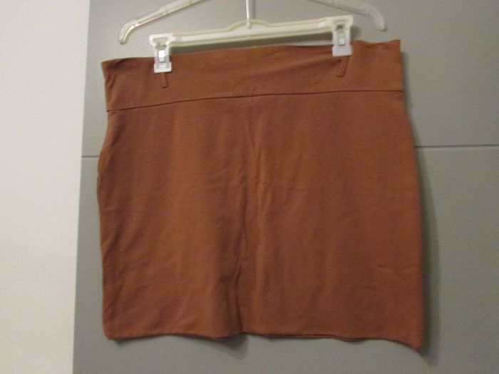 jupe courte Mim taille 44 - photo numéro 2