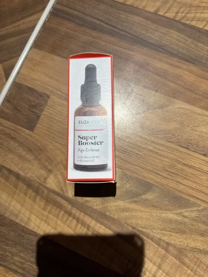 Sérum booster skincare âge défense jamais servi ni ouvert