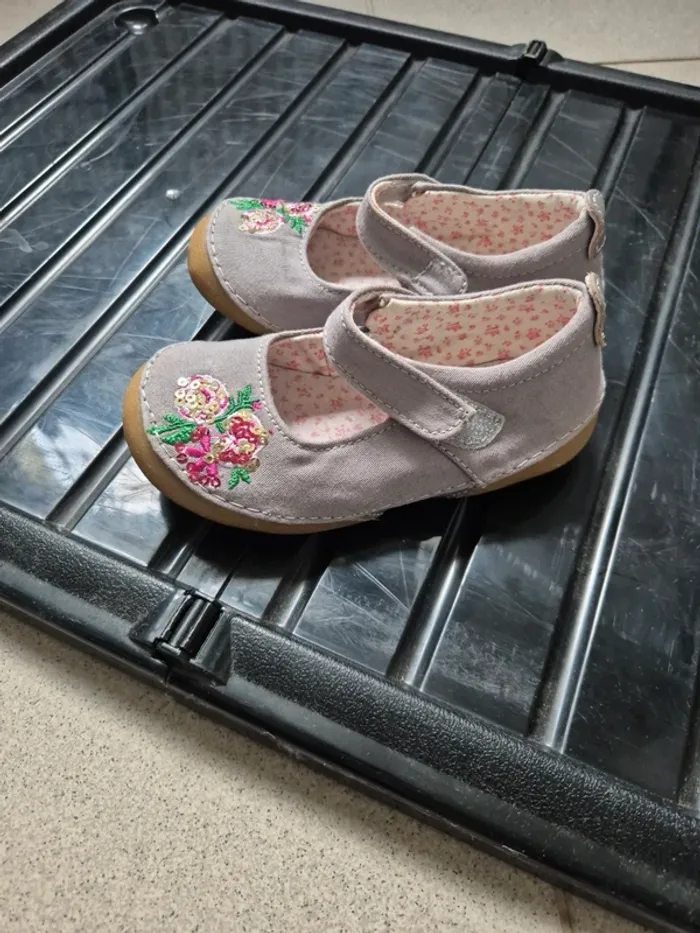 Chaussons fille taille 24 vertbaudet - photo numéro 4