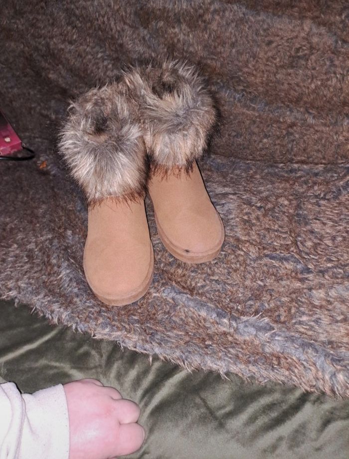 Chaussures fausse fourrure à moumoute