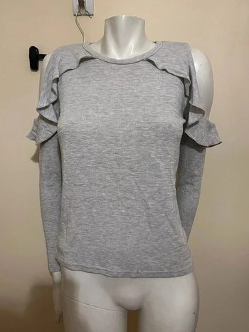 🩶 Pull gris léger épaules dénudées Amisu Taille XS 🩶