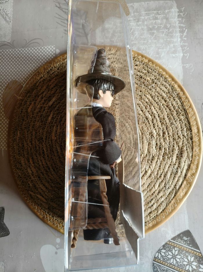 Barbie Harry Potter et le choixpeau magique - photo numéro 3