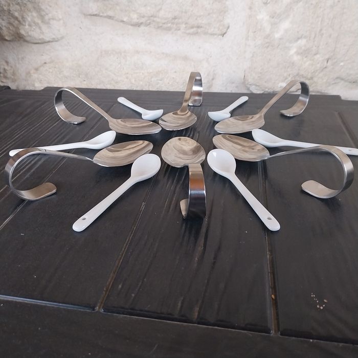 12 cuillères apéritives 5 euros le lot - photo numéro 2