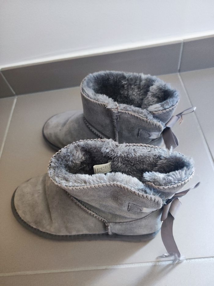Bottines fourrées de UGG - photo numéro 2