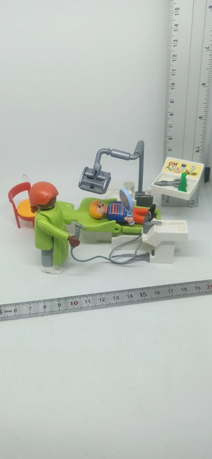 Cabinet dentaire avec dentiste et enfant playmobil - photo numéro 3