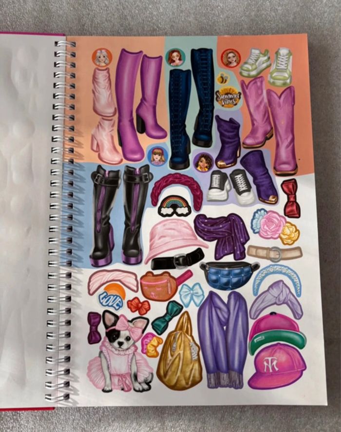 Lot topmodel créatif mode dessin livre d'amis anniversaire fille - photo numéro 5