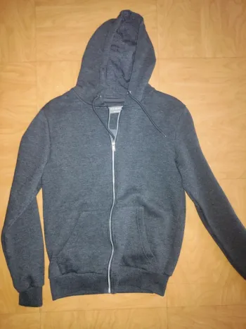Veste a capuche taille s