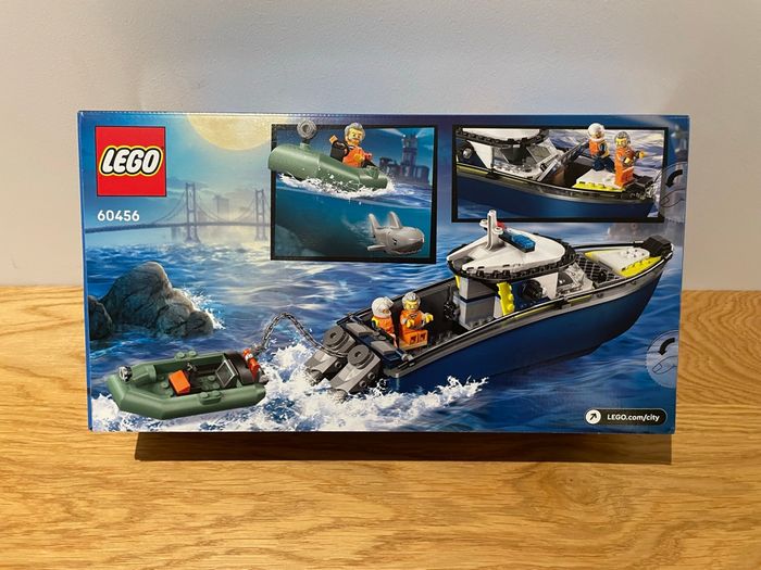 Lego City 60456 La course-poursuite en bateau de police - photo numéro 2