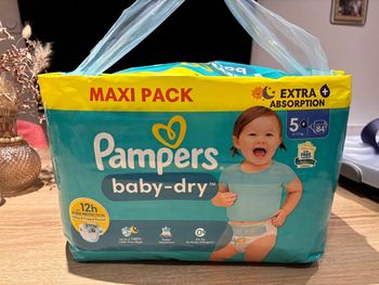 Pampers baby-dry taille 5+ 84 couches