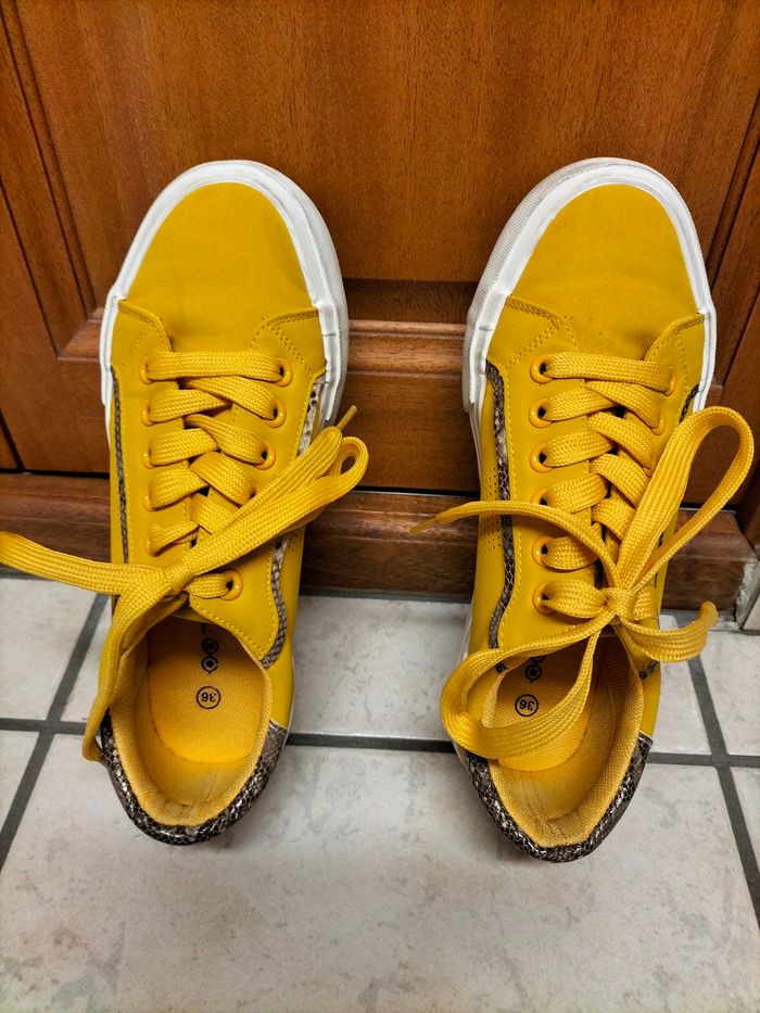 Baskets basses jaune Bonobo