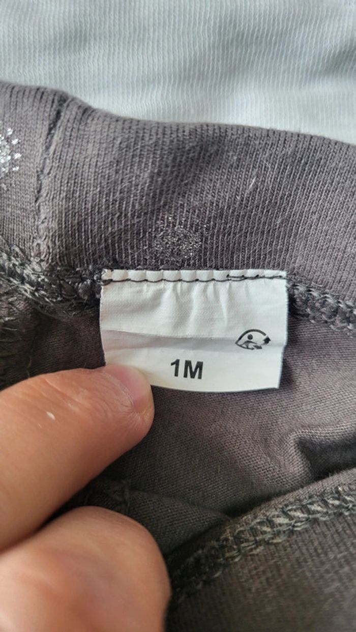 Ensemble gilet blanc TAO et legging gris foncé - photo numéro 3