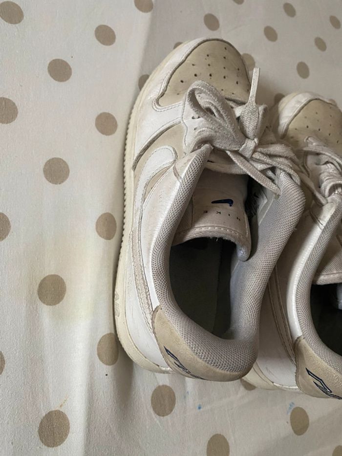 paire d’ Air Force One taille 39 blanche et beige - photo numéro 2