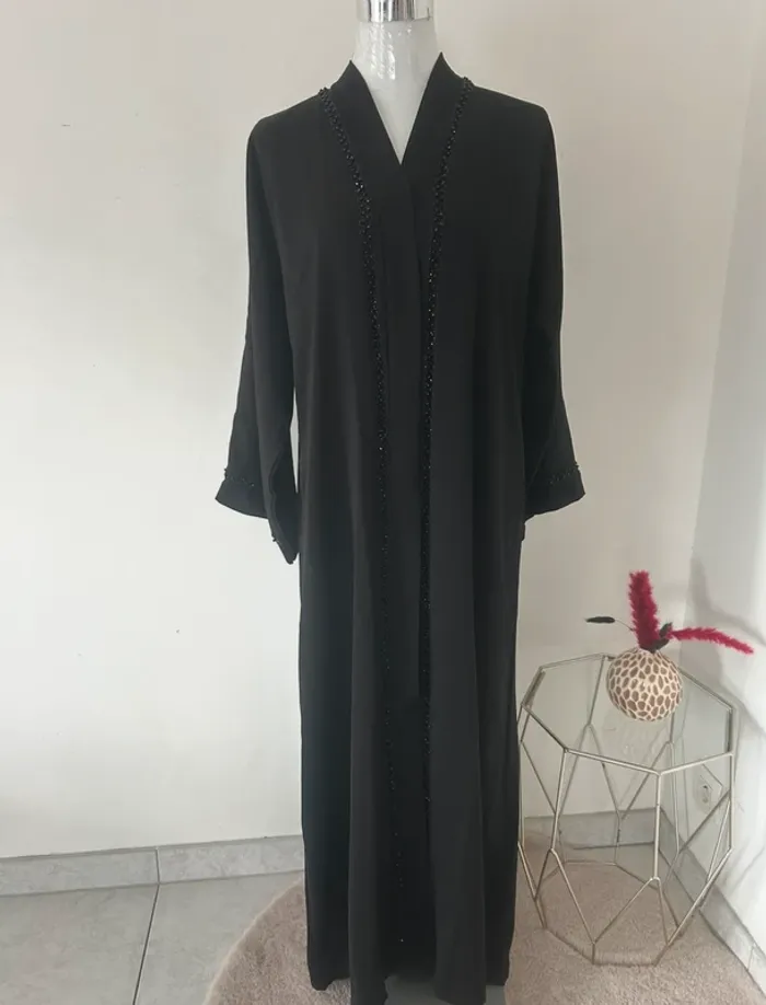 Sublime robe émiratie noire perlée neuve - photo numéro 6